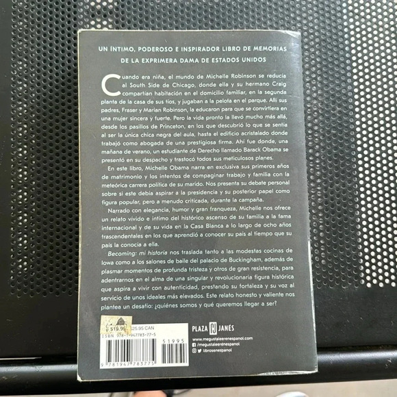 Michelle Obama | BOOK BECOMING Mi historia - Picture 3 of 7
